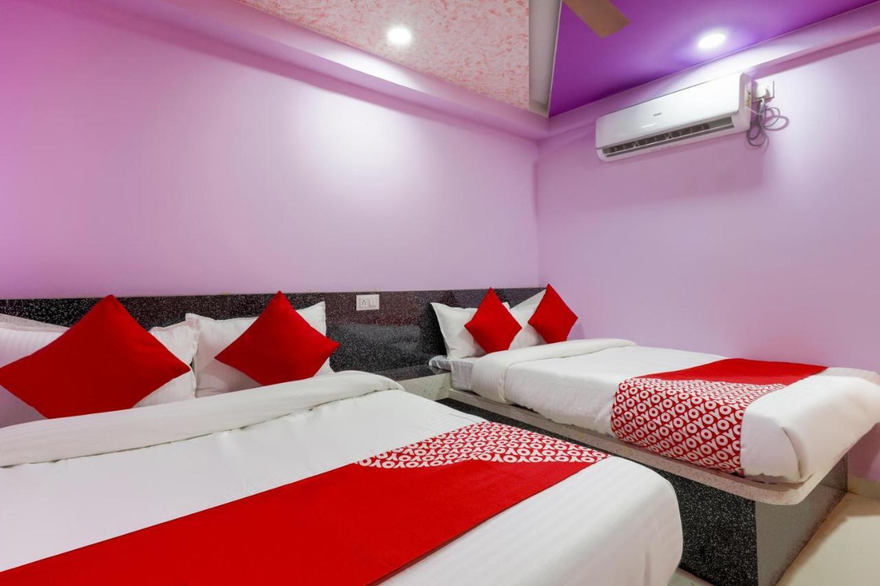 Oyo 45752 Hotel Sb Palace Godarpura Екстериор снимка