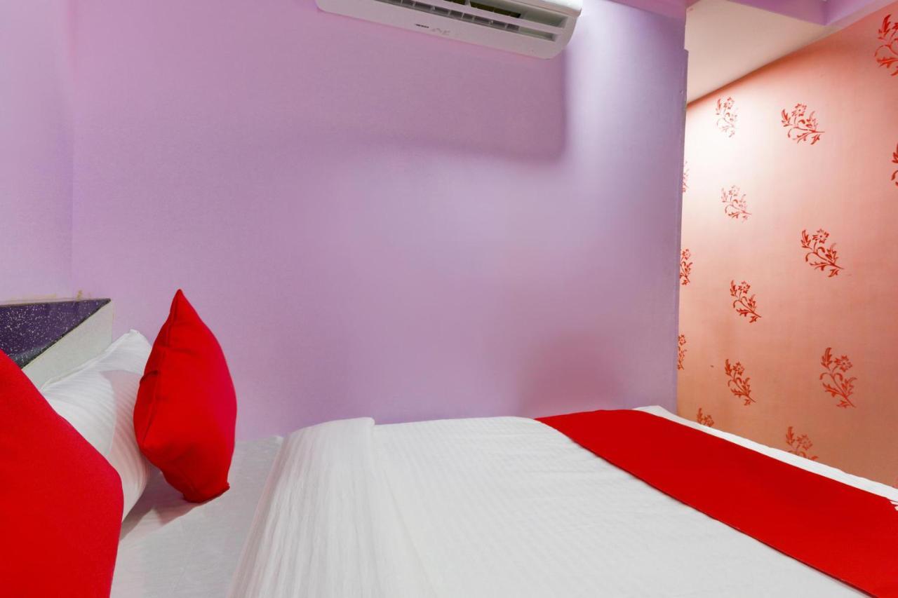 Oyo 45752 Hotel Sb Palace Godarpura Екстериор снимка