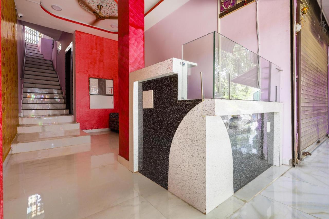 Oyo 45752 Hotel Sb Palace Godarpura Екстериор снимка